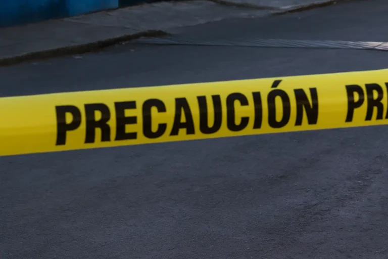 Intentan asaltar a automovilista en Lomas de Chapultepec: se desata balacera