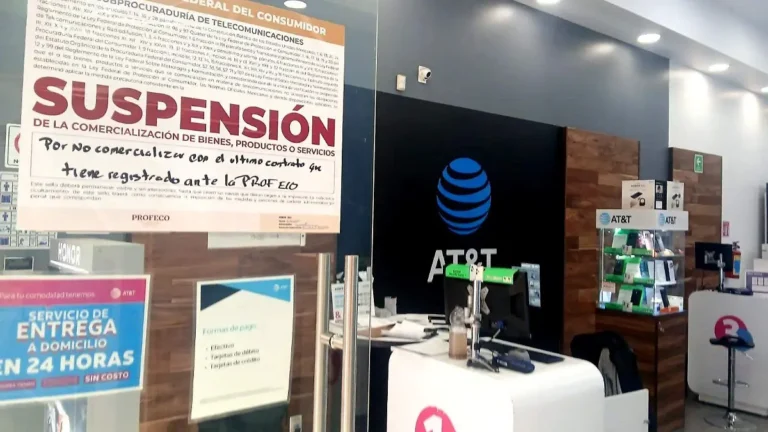 Profeco suspende sucursales de AT&T en Cuauhtémoc, CDMX