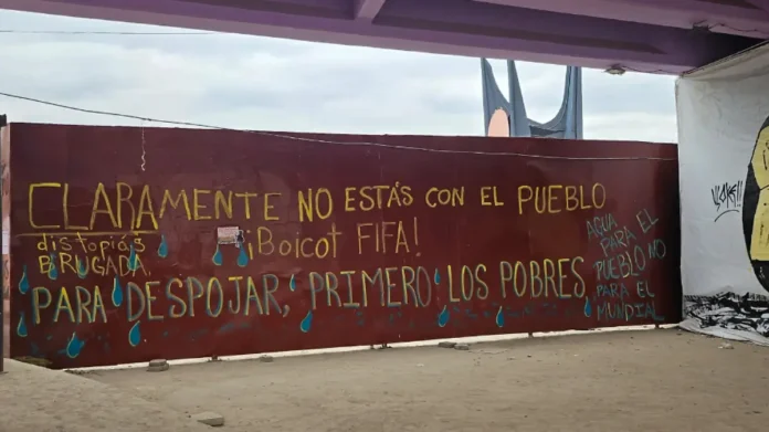 image (23) protesta en Estadio Banorte