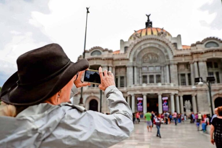 Turismo en México alcanza 98.2 millones de visitantes en 2025