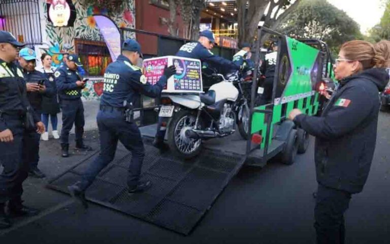 Coyoacán retira 40 motos y vehículos mal estacionados en operativo conjunto con SSC