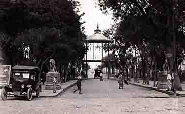 Jardín Hidalgo en 1930