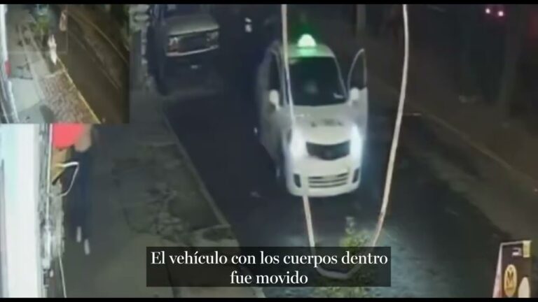 Policías mueven taxi con dos cuerpos de Azcapotzalco a Naucalpan