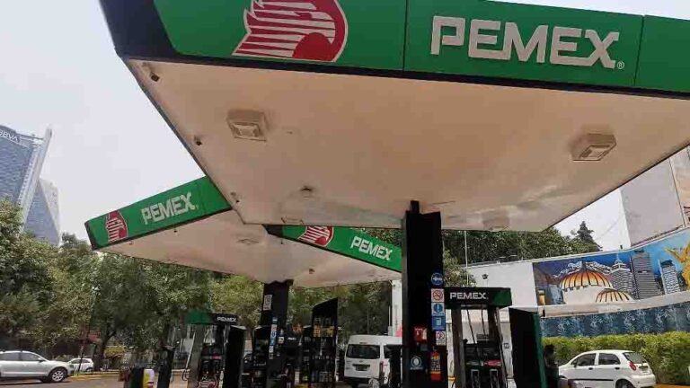 México reactiva subsidio a gasolinas por alza del petróleo