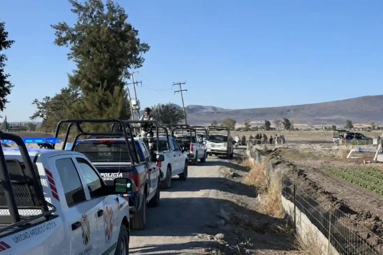 Asesinan a dos hombres en motocicleta en camino rural de Salamanca