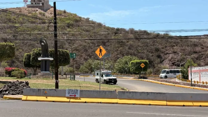 caos en glorieta del Laurel