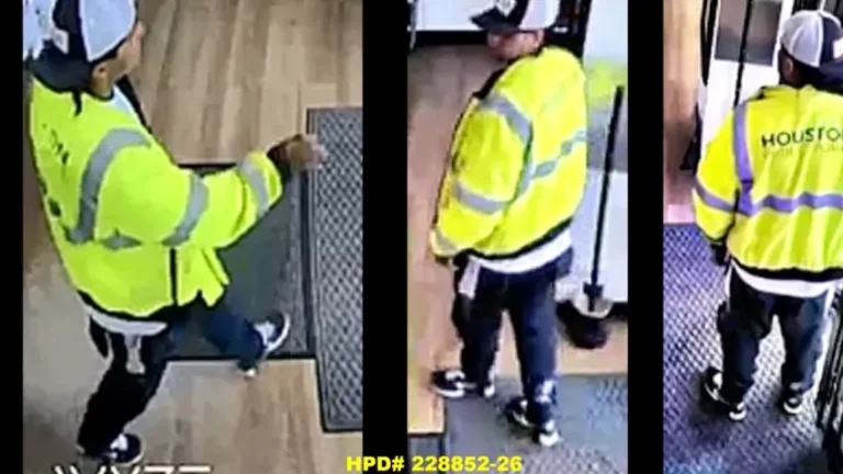 Buscan a sospechosos de robo armado en tienda en Houston